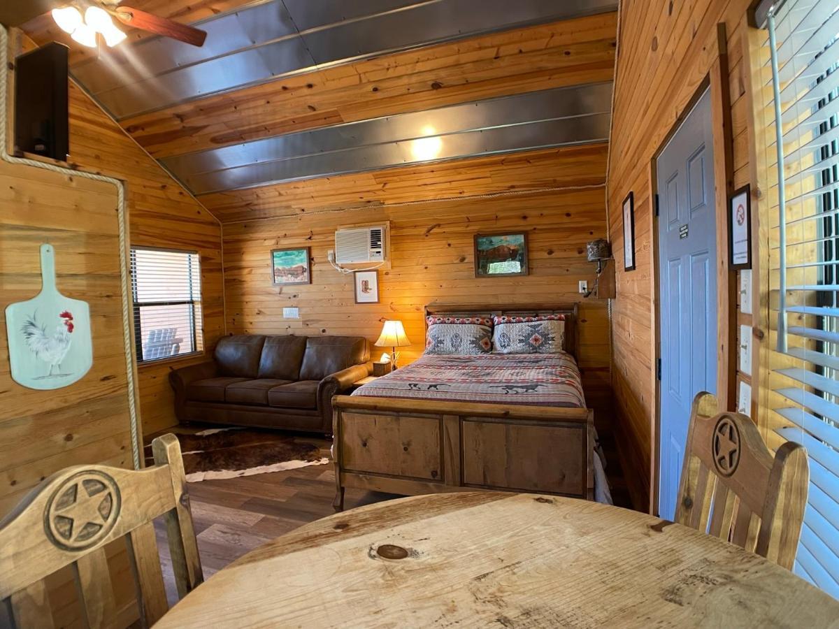 פרדריקסברג Walnut Canyon Cabins מראה חיצוני תמונה